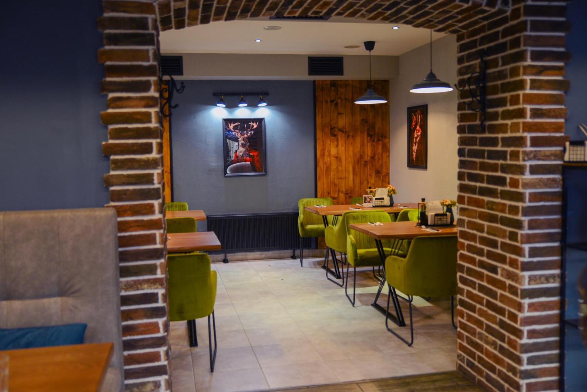 City House Family Hotel & Restaurant Ruse Exterior photo